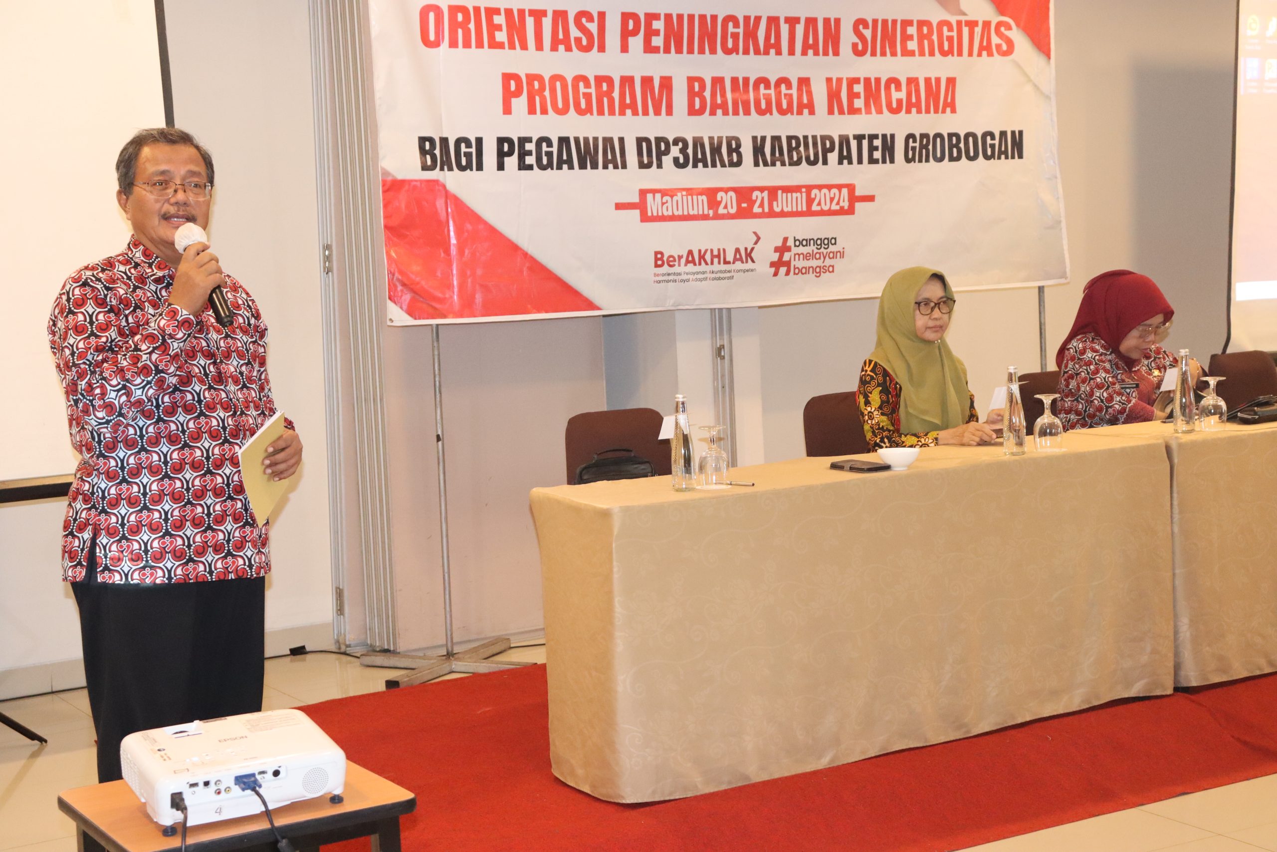 Orientasi Peningkatan Sinergitas Program Bangga Kencana Bagi Pegawai DP3AKB Kabupaten Grobogan