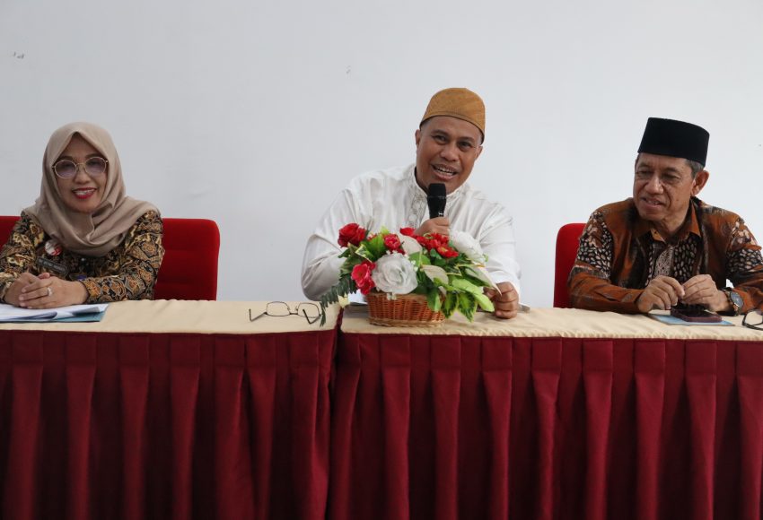 Sambut Kepala Dinas Baru, Pegawai DP3AKB Grobogan Gelar Kajian Ramadhan dan Aksi Bersih Lingkungan